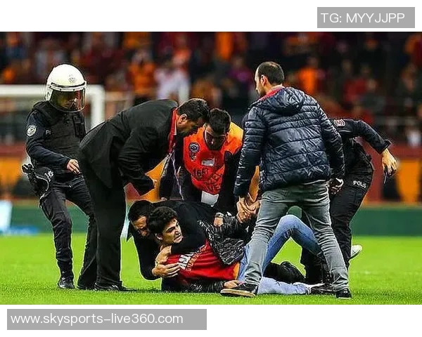 意甲激战：莱比锡与皇马战平引发全场热议与数据分析